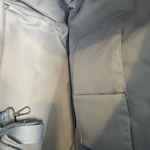 NWT Lilo and stitch travel bag ( 1 LEFT π ) - Picture 3 of 8